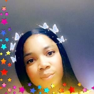 Meet your Posher, Folasayo